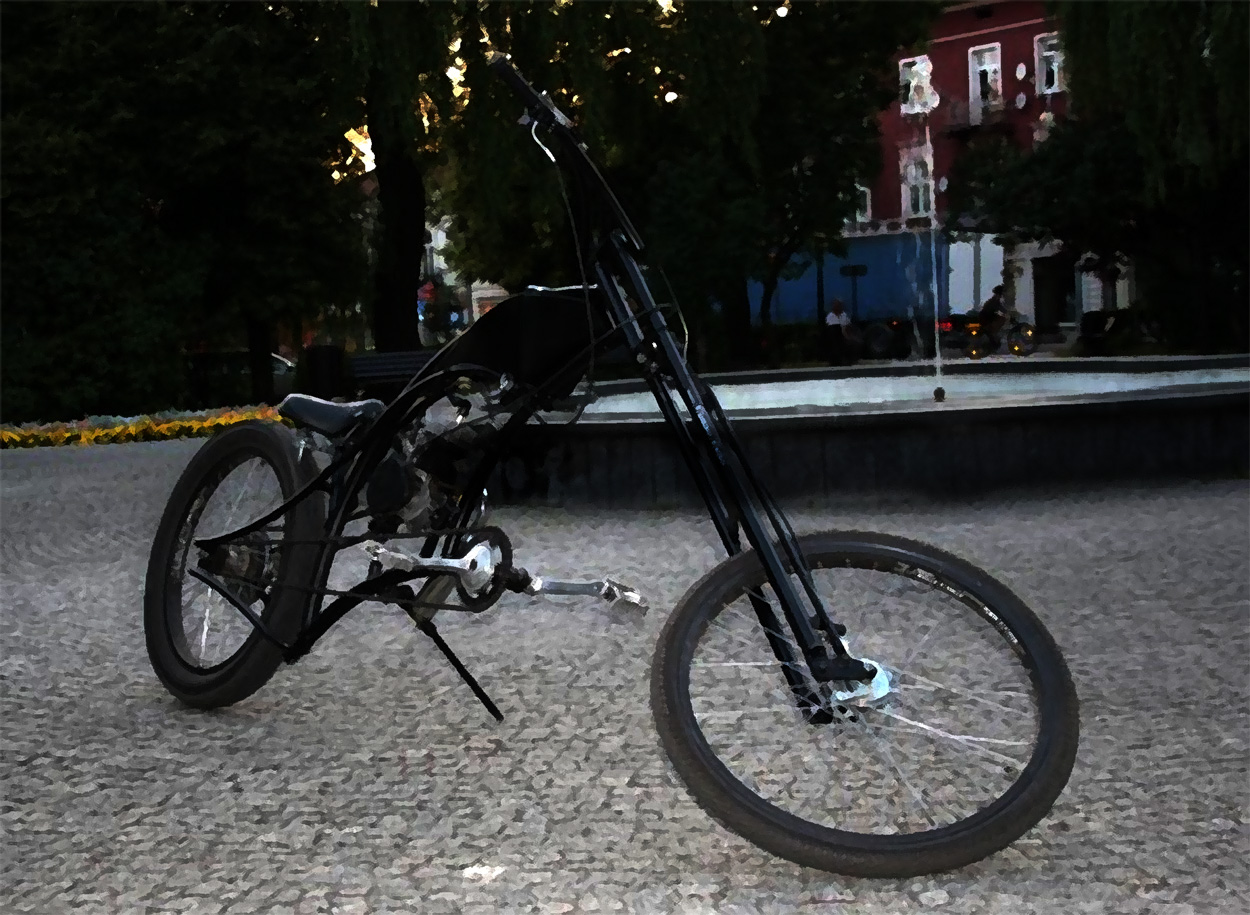 Radomszczański park na placu 3 Maja - rower custom bike Artura Lechowskiego